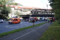 LKW blieb unter Bruecke haengen Koeln Ehrenfeld Innere Kanalstr Hornstr P173